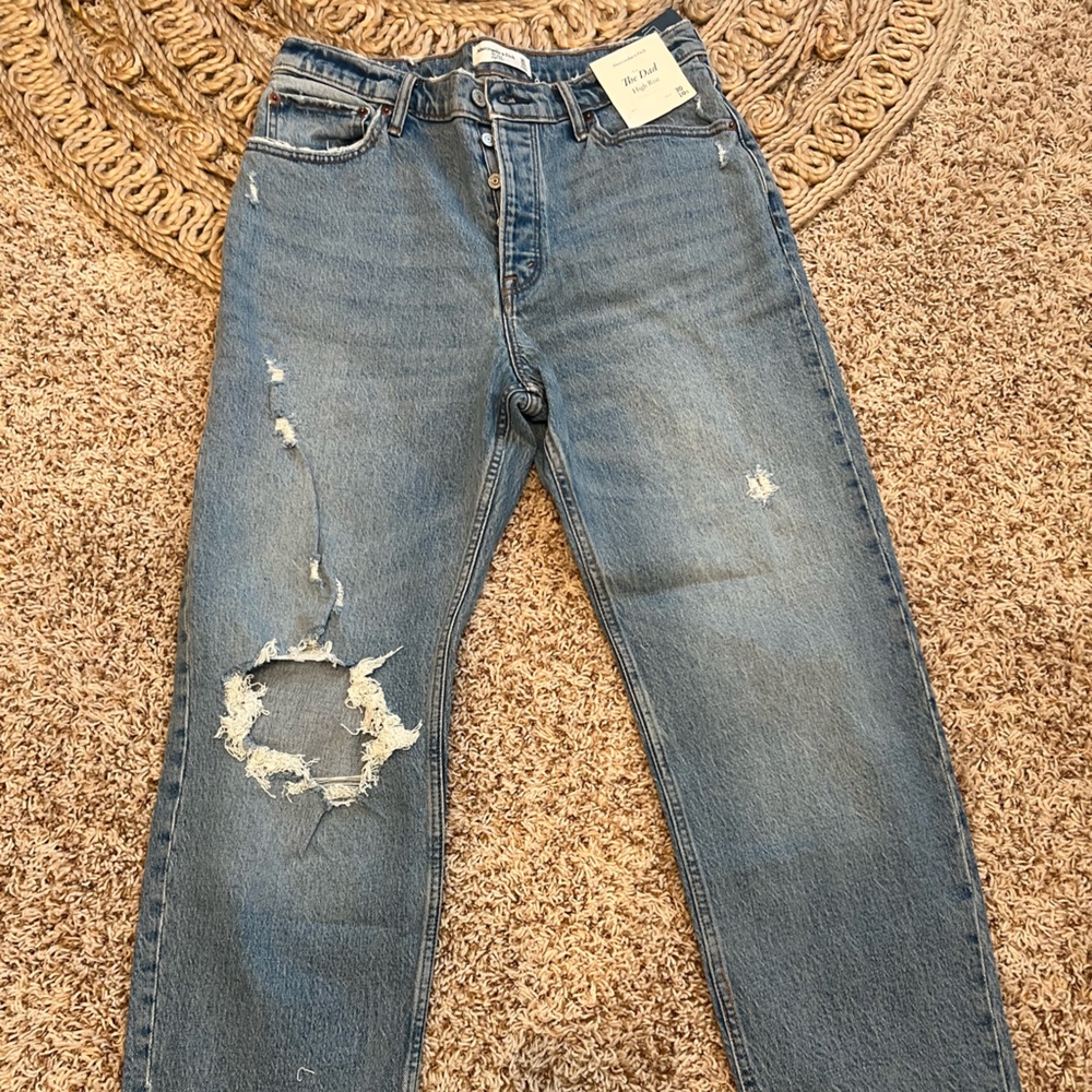 Brand new Abercrombie jeans with tags.. size 30